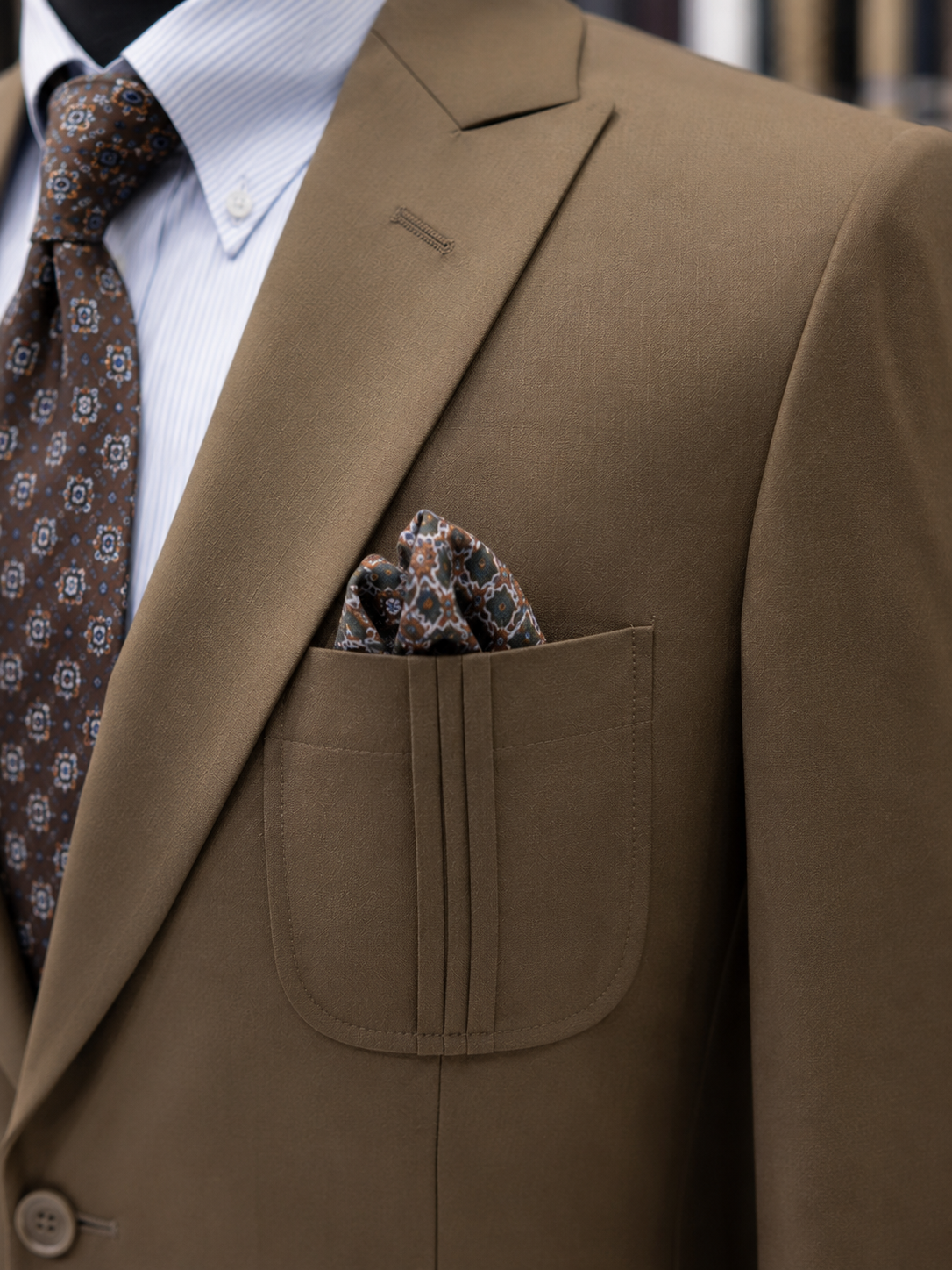 Brown 2-Piece Suit with Pleated Patch Pockets